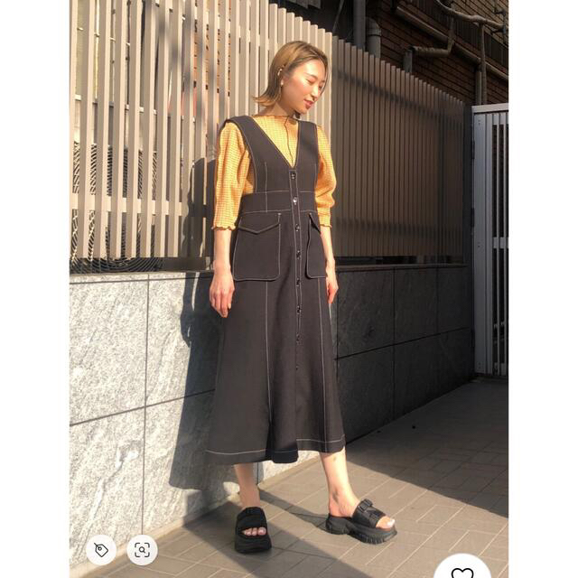 【INella(イネラ)】Vネックジャンパースカート