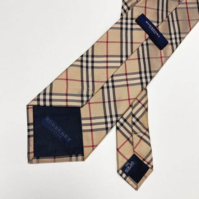 BURBERRY(バーバリー)の美品　バーバリーロンドン　ノバチェック　ネクタイ　高級シルク100% メンズのファッション小物(ネクタイ)の商品写真