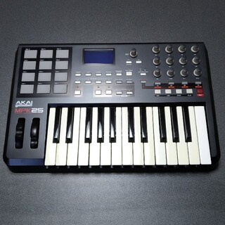 Akai Professional MPK25(MIDIコントローラー)