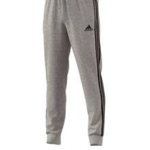 adidas(アディダス)の★専用★ 長ズボン　adidas　140㎝ キッズ/ベビー/マタニティのキッズ服男の子用(90cm~)(パンツ/スパッツ)の商品写真