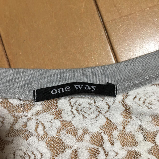 one*way(ワンウェイ)のりんご様専用♡バラ柄レース付き♡one way レディースのトップス(カーディガン)の商品写真