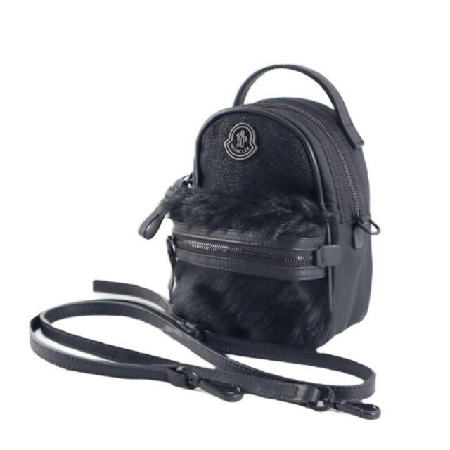 再入荷!】 MONCLER - 美品 MONCLER モンクレール GEORGINE ショルダー