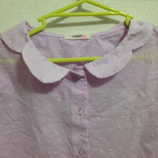 POU DOU DOU(プードゥドゥ)のpou dou dou薄紫シャツ レディースのトップス(シャツ/ブラウス(長袖/七分))の商品写真