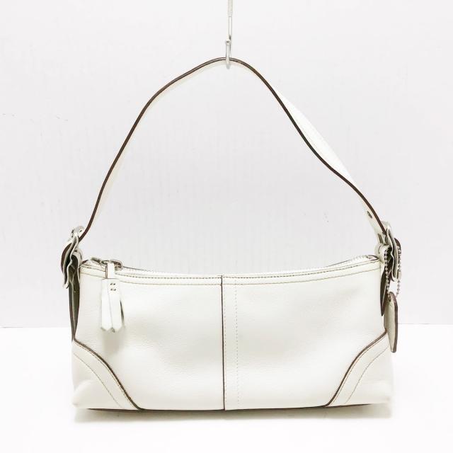 COACH - コーチ ショルダーバッグ - 8A64 白 レザーの通販 by COACH - コーチ ショルダーバッグ - 8A64 白 レザーの通販 by