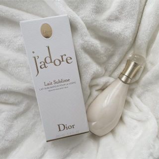 クリスチャンディオール(Christian Dior)のジャドール　ボディミルク　200ml  箱あり(ボディローション/ミルク)