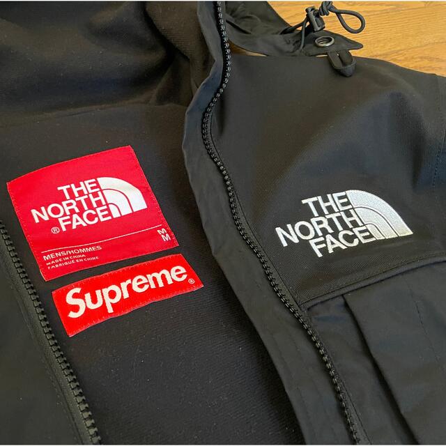 Supreme(シュプリーム)のSupreme The North Face Jacket Black M メンズのジャケット/アウター(マウンテンパーカー)の商品写真