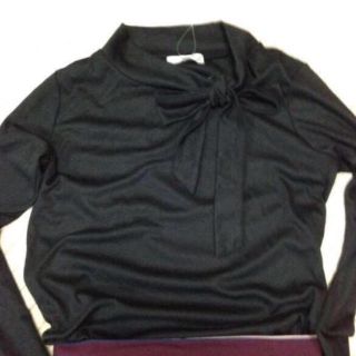 ミッシェルクラン(MICHEL KLEIN)の★新品★リボン付きハイネック★(カットソー(長袖/七分))