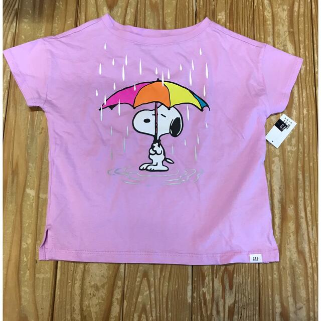 GAP(ギャップ)のgap 110 ピンク　スヌーピー  新品　タグ付き　Tシャツ キッズ/ベビー/マタニティのキッズ服女の子用(90cm~)(Tシャツ/カットソー)の商品写真