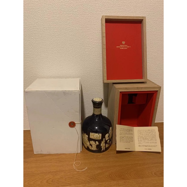 hibiki様様専用希少レア陶器有田焼ボトル750ml/43% 重量:1415g 売れ筋