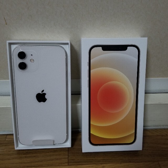 Apple  iPhone12 64GB  White