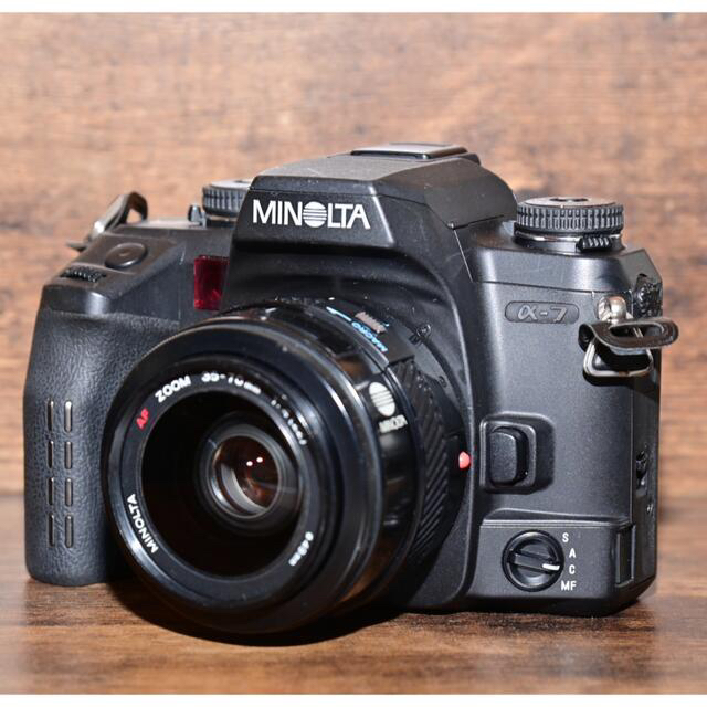 フィルムカメラ　MINOLTA α-7 実用品　標準、望遠レンズ付きフイルム