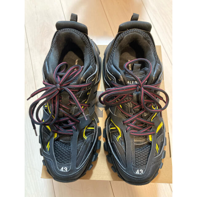 Balenciaga(バレンシアガ)のバレンシアガ  balenciaga  track スニーカー　ブラック メンズの靴/シューズ(スニーカー)の商品写真