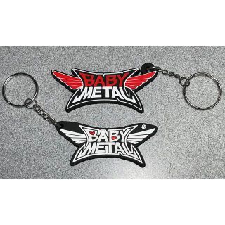 ベビーメタル(BABYMETAL)のベビーメタル　BABYMETAL 赤白/黒白ラバーキーホルダー　お得な2個セット(ミュージシャン)