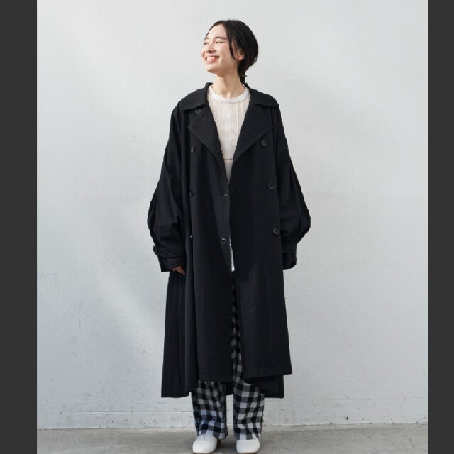 Libra パフボリュームトレンチコート レディースのジャケット/アウター(トレンチコート)の商品写真
