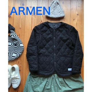 アーメン(ARMEN)のARMEN アーメン ウール混 ノーカラー キルティング ジャケット 黒ブラック(ダウンジャケット)