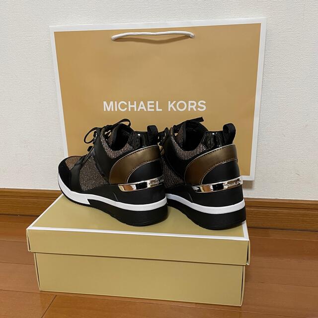 Michael Kors(マイケルコース)の新品未使用　マイケルコース　スニーカー　Georgie trainer レディースの靴/シューズ(スニーカー)の商品写真