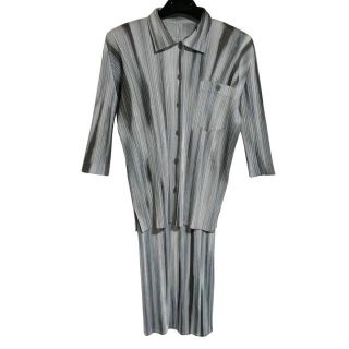 プリーツプリーズイッセイミヤケ(PLEATS PLEASE ISSEY MIYAKE)のプリーツプリーズ アンサンブル サイズ3 L(アンサンブル)