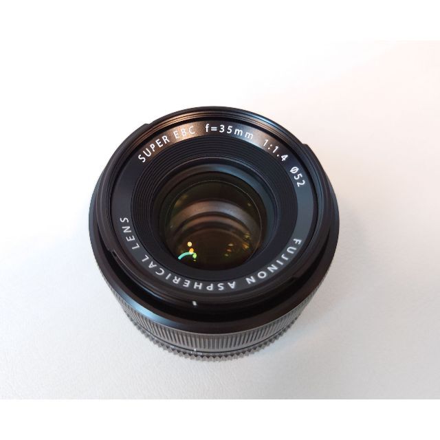 富士フイルム(フジフイルム)のFUJIFILM XF35mmF1.4 R スマホ/家電/カメラのカメラ(レンズ(単焦点))の商品写真