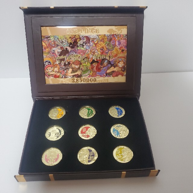 ワンピースフィギュア 記念メダル 限定品 | フリマアプリ ラクマ