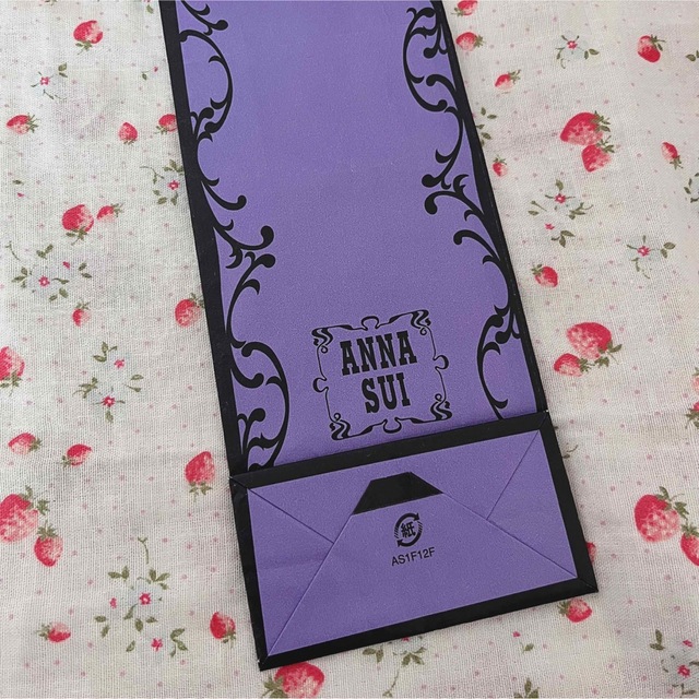 ANNA SUI(アナスイ)のANNA SUI 紙袋 レディースのバッグ(ショップ袋)の商品写真