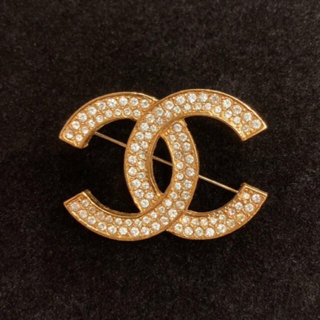 CHANEL ヴィンテージブローチ ココマーク 011 絶妙なデザイン 12240円