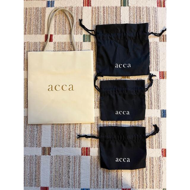 acca(アッカ)のacca  アッカ　布製巾着　中１枚　小２枚　＆　ショップ袋  中　１枚 レディースのバッグ(ショップ袋)の商品写真
