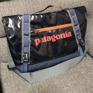 パタゴニア(patagonia)のpatagonia パタゴニア　ミニメッセンジャー 12L(メッセンジャーバッグ)