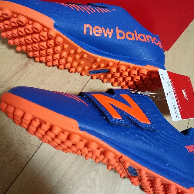 New Balance(ニューバランス)の新品★ニューバランス   サッカーシューズ スポーツ/アウトドアのサッカー/フットサル(シューズ)の商品写真