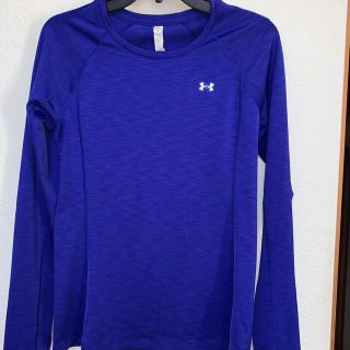 アンダーアーマー(UNDER ARMOUR)のカットソー(カットソー(長袖/七分))