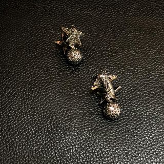 ジバンシィ マグネットピアスの通販 10点 | GIVENCHYを買うならラクマ