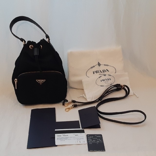 PRADA - 【s様専用】PRADA 巾着ショルダーバッグ 黒 美品 プラダの通販