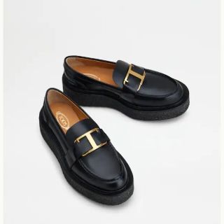 トッズ(TOD'S)のsasa様専用!TOD'S ローファー タイムレス プラットフォーム 40(ローファー/革靴)