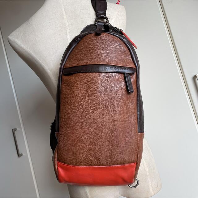 品質は非常に良い COACH コーチ ボディバッグ スリングバッグ ...