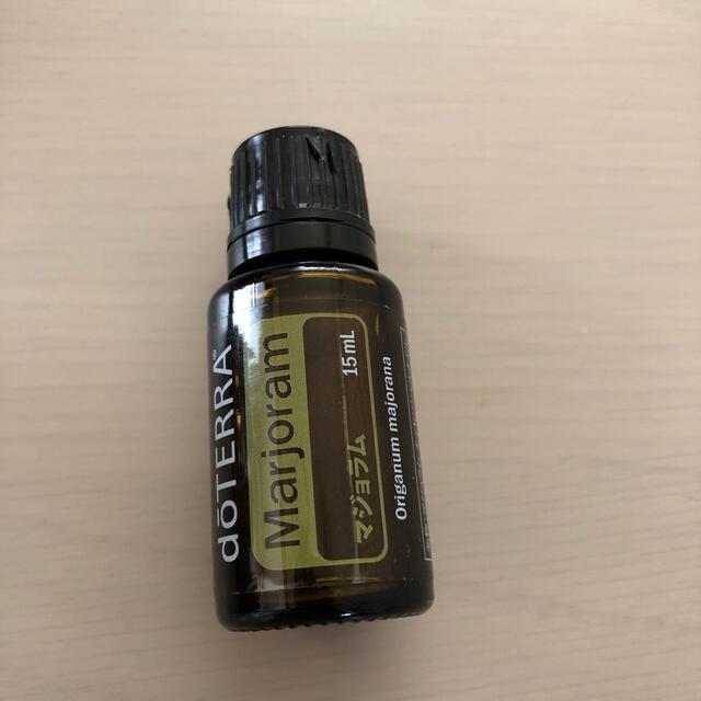 doTERRA(ドテラ)のアロマオイル　マジョラム コスメ/美容のリラクゼーション(エッセンシャルオイル（精油）)の商品写真