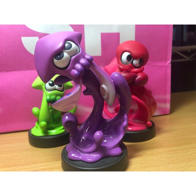 任天堂(ニンテンドウ)の任天堂　amiibo スプラトゥーン　イカ　パープル エンタメ/ホビーのフィギュア(ゲームキャラクター)の商品写真