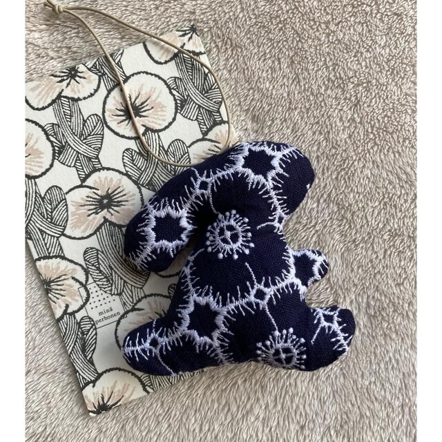 ハンドメイド】ミナペルホネン ミニうさチャーム | www.innoveering.net