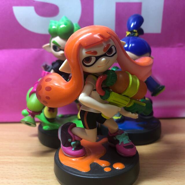 任天堂(ニンテンドウ)の任天堂　amiibo スプラトゥーン　イカガール　オレンジ エンタメ/ホビーのフィギュア(ゲームキャラクター)の商品写真