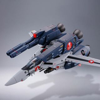 バンダイ(BANDAI)のDX超合金 劇場版VF-1対応ストライク／スーパーパーツセット(模型/プラモデル)