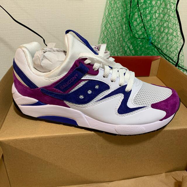 SAUCONY(サッカニー)のサッカニー saucony grid 9000 新品 メンズの靴/シューズ(スニーカー)の商品写真