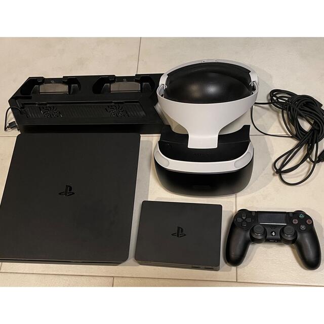 新発売】 ps4 (ps4専用取り付け台・VRゴーグル・ソフト５点付き) 家庭用ゲーム機本体