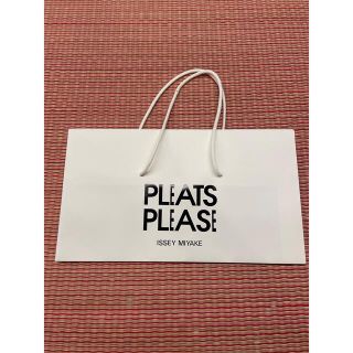 プリーツプリーズイッセイミヤケ(PLEATS PLEASE ISSEY MIYAKE)のイッセイミヤケ プリーツプリーツ ショップ袋 紙袋(ショップ袋)