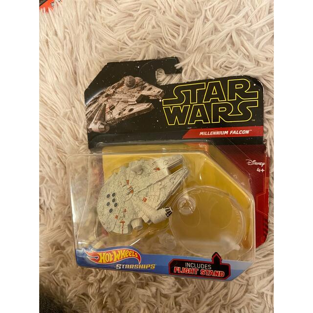 HOT WHEELS × STAR WARS millennium falcon