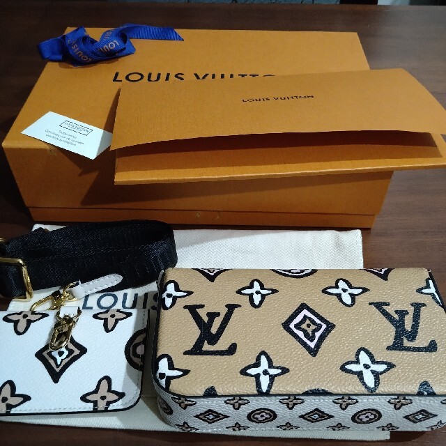 LOUIS VUITTON(ルイヴィトン)のLouis Vuitton　ミュルテ·ポシェット·フェリシー レディースのバッグ(ショルダーバッグ)の商品写真