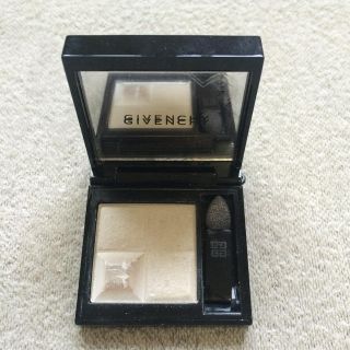 ジバンシィ(GIVENCHY)のいくちゃん様専用 GIVENCHY ル プリズム アイズ モノ #16 ホワイト(アイシャドウ)