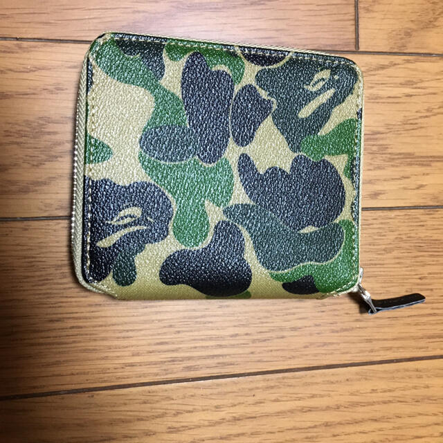 A BATHING APE(アベイシングエイプ)の中古ＡＰＥ財布エイプ緑迷彩　総柄 メンズのファッション小物(折り財布)の商品写真