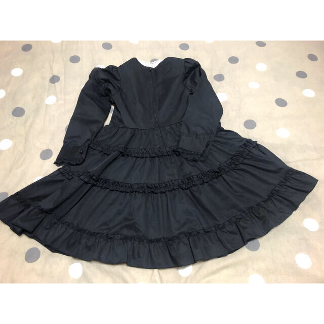 チョコりか様専用⭐︎130 女の子 黒ワンピース キッズ/ベビー/マタニティのキッズ服女の子用(90cm~)(ワンピース)の商品写真