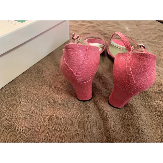 GINZA Kanematsu(ギンザカネマツ)の銀座カネマツ　ピンク　パンプス レディースの靴/シューズ(ハイヒール/パンプス)の商品写真