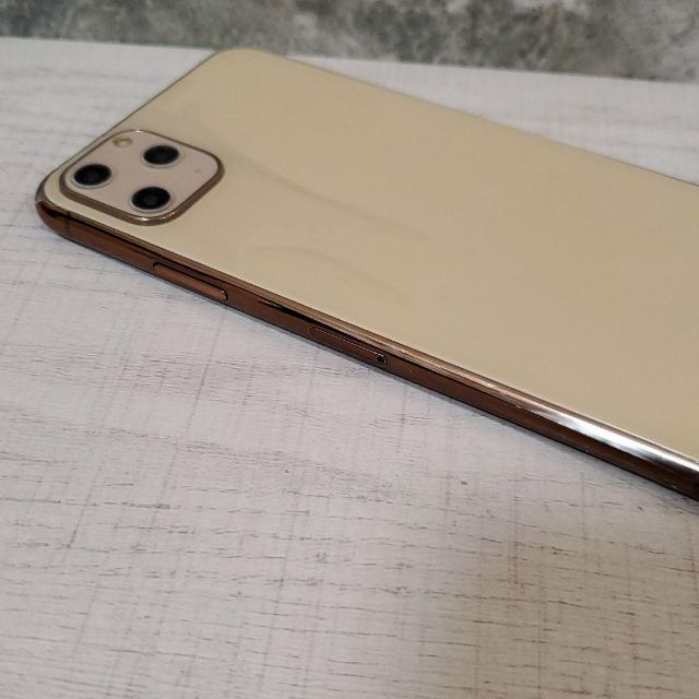 【モックアップ】iPhone 11 Pro Max ゴールド スマホ/家電/カメラのスマホアクセサリー(その他)の商品写真