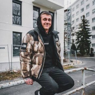 Supreme - 13aw supreme tnf fur print nuptse jacketの通販 by kid's Supreme - 13aw supreme tnf fur print nuptse jacketの通販 by kid's