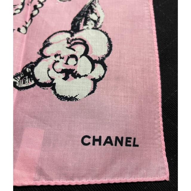 CHANEL(シャネル)のシャネル　新品　大判ハンカチ　スカーフ　バンダナ　レア レディースのファッション小物(ハンカチ)の商品写真